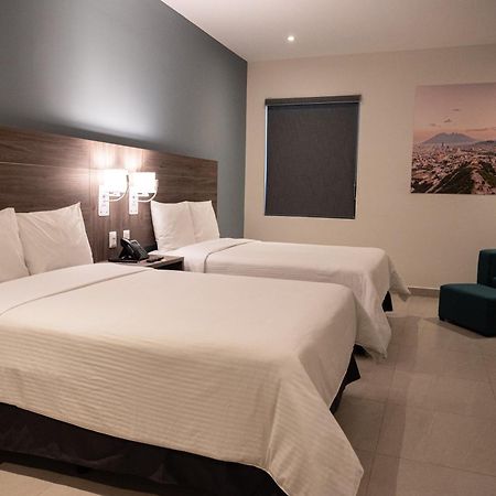 Hotel Centria Monterrey Extérieur photo